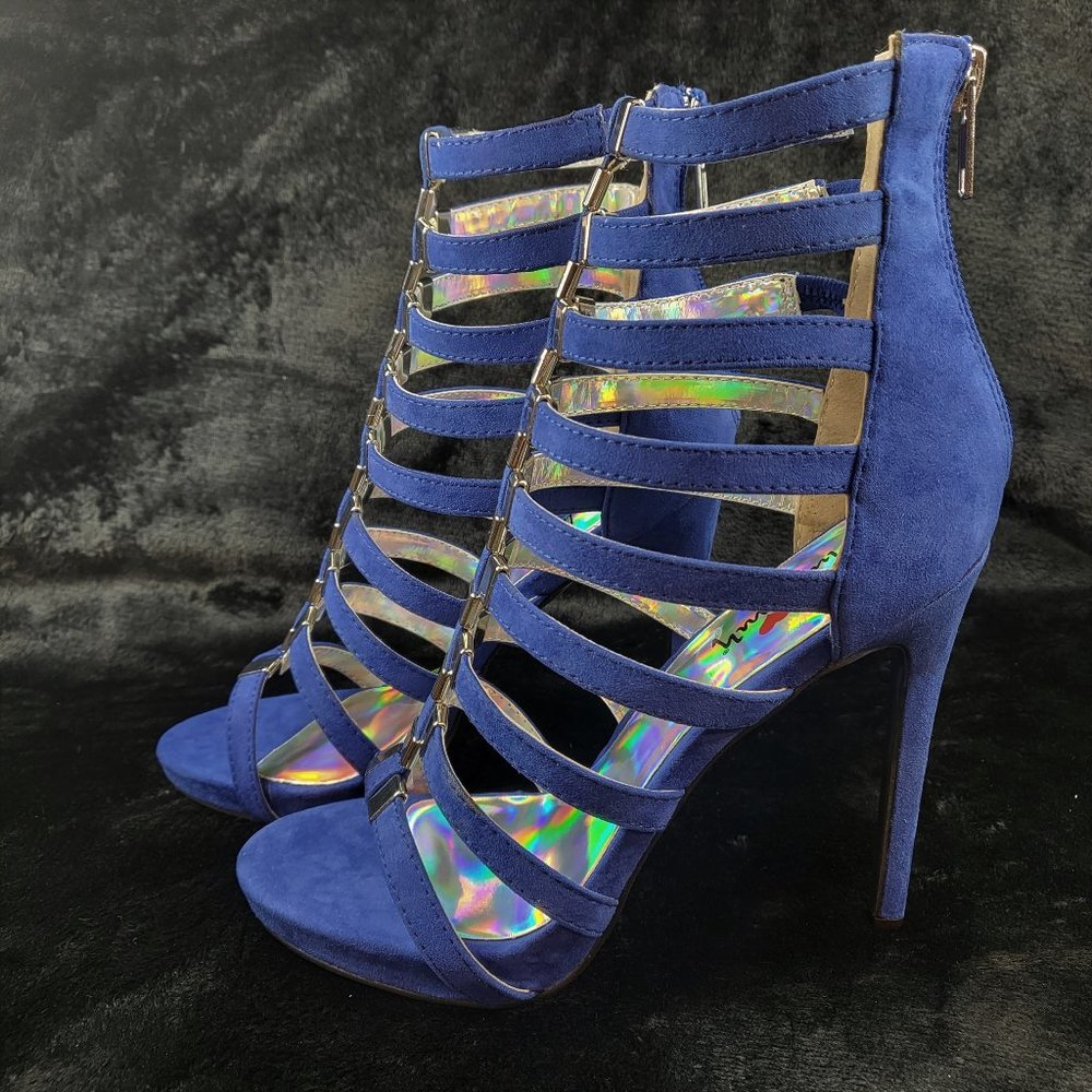 ☆ Luichiny Blue Strappy With Silver Metal Decor Sandals